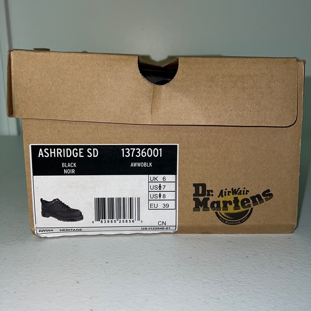 Steel toe doc martens